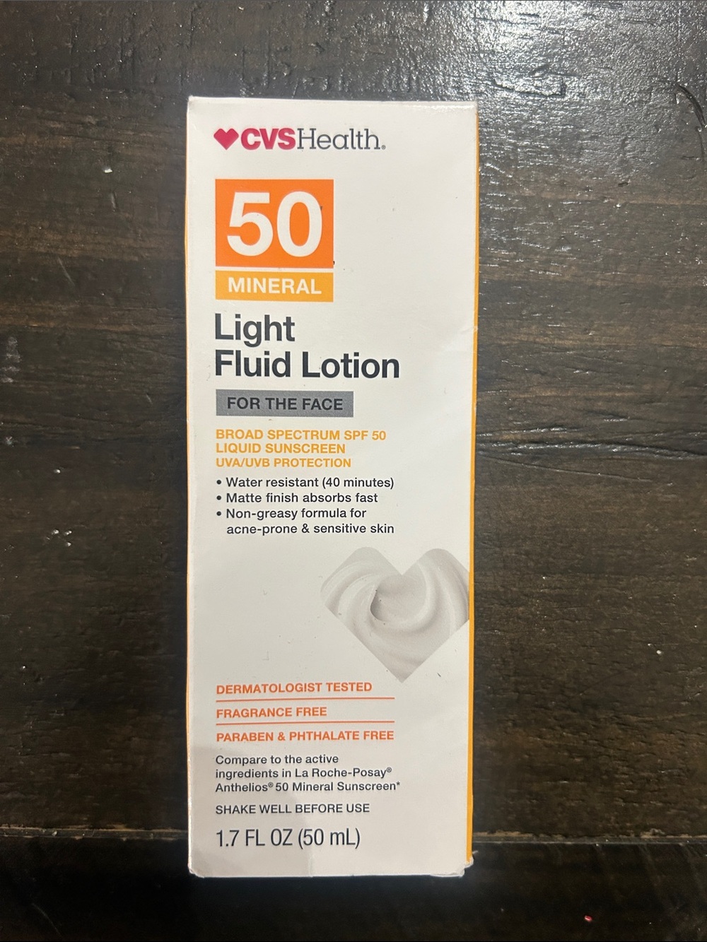 Mineral SPF 50 Light Fluid Lotion - White
